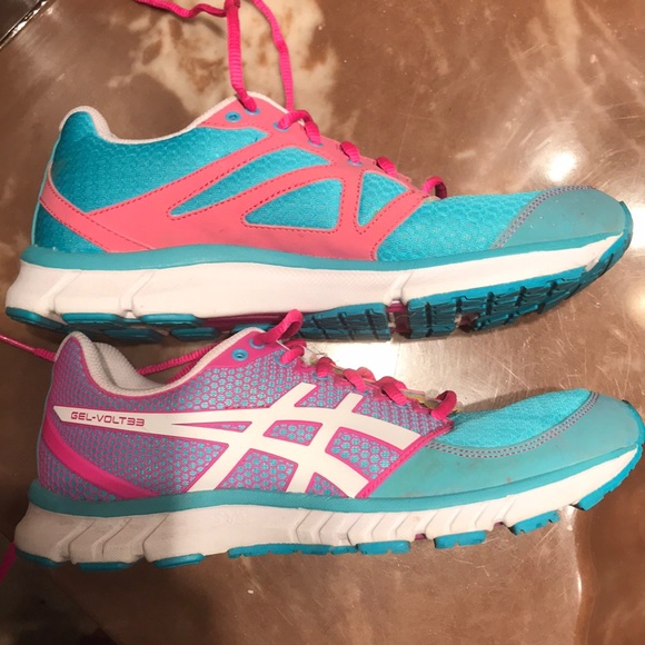 asics gel volt 33